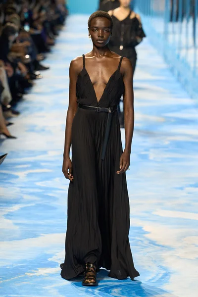 Look 70